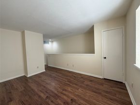 2100 Wilcrest Drive 107, Houston TX 77042