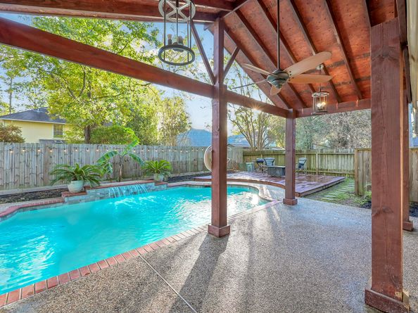 2010 Wickburn Drive, Spring TX 77386