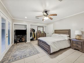 5302 Saxon Dr Drive, Houston TX 77092