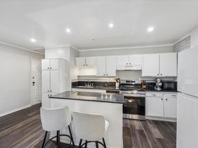 5302 Saxon Dr Drive, Houston TX 77092