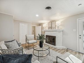 5302 Saxon Dr Drive, Houston TX 77092