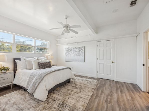 5302 Saxon Dr Drive, Houston TX 77092