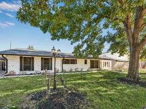 5302 Saxon Dr Drive, Houston TX 77092