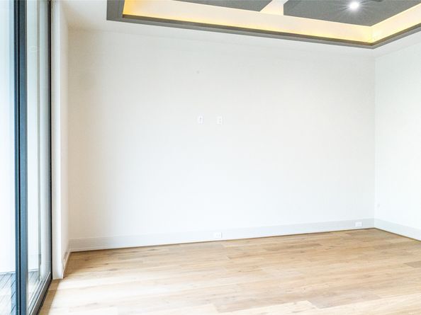 409 W Saulnier Street, Houston TX 77019