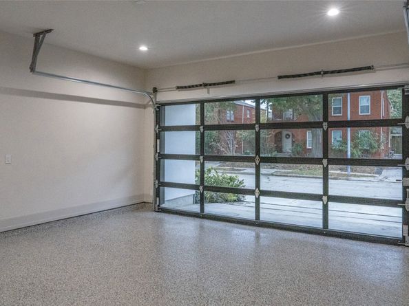 409 W Saulnier Street, Houston TX 77019