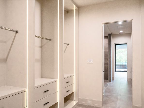 409 W Saulnier Street, Houston TX 77019