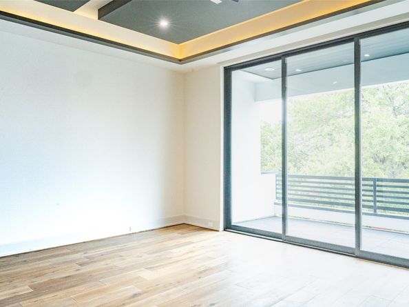 409 W Saulnier Street, Houston TX 77019