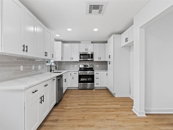 5823 Ettrick Drive, Houston TX 77035