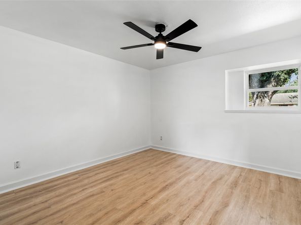 5823 Ettrick Drive, Houston TX 77035