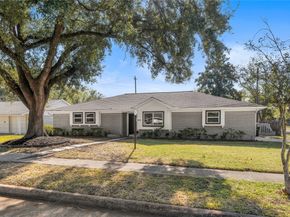 5823 Ettrick Drive, Houston TX 77035