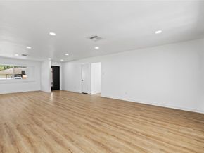 5823 Ettrick Drive, Houston TX 77035