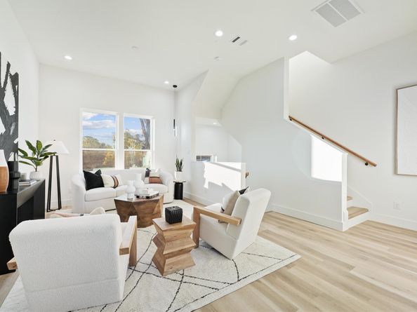 6631 Katarani Drive, Houston TX 77091