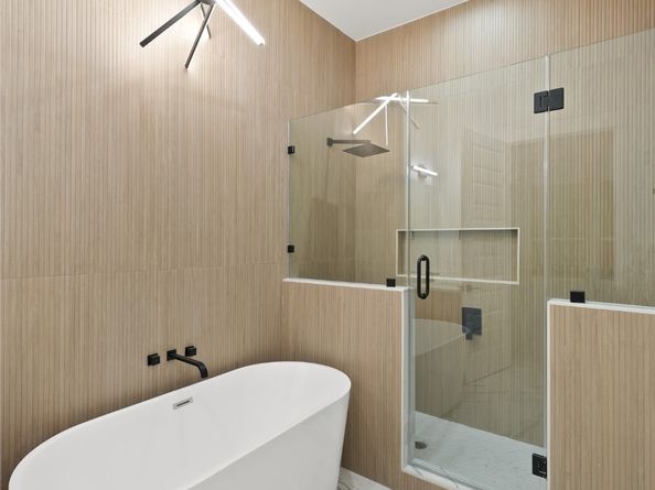 6631 Katarani Drive, Houston TX 77091