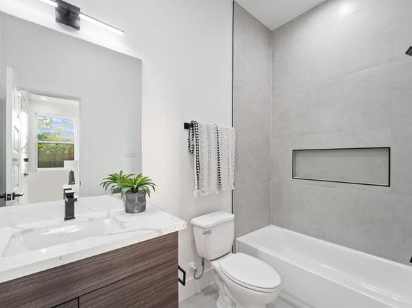 6631 Katarani Drive, Houston TX 77091