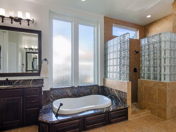 7242 Lake Paloma Trl, The Woodlands TX 77389