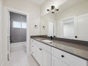 1303 Cordell Street B, Houston TX 77009