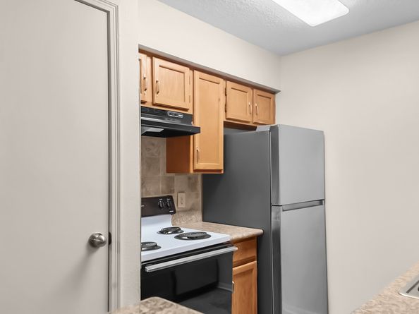 2120 El Paseo Street 1403, Houston TX 77054