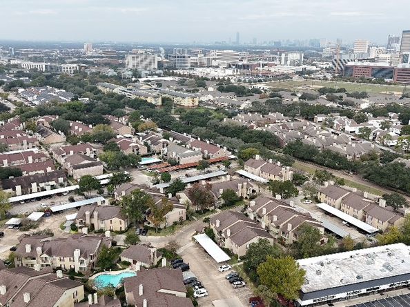 2120 El Paseo Street 1403, Houston TX 77054