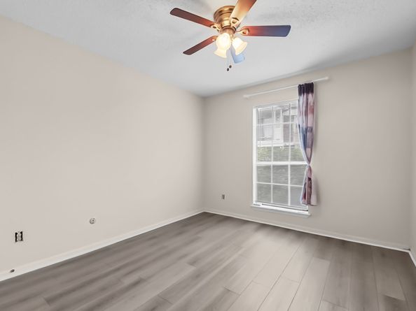 2120 El Paseo Street 1403, Houston TX 77054