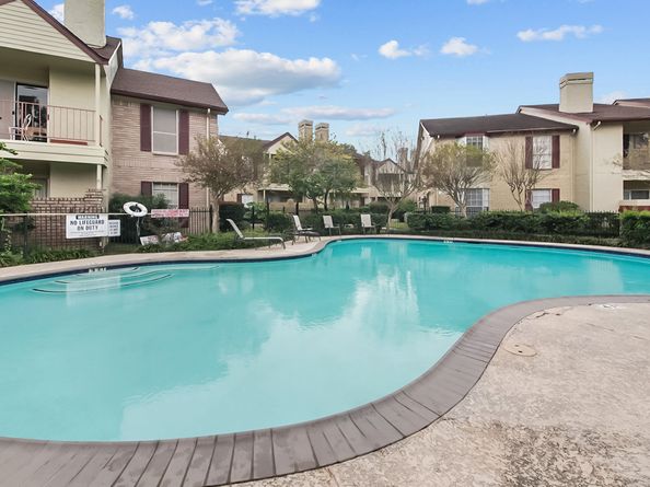 2120 El Paseo Street 1403, Houston TX 77054