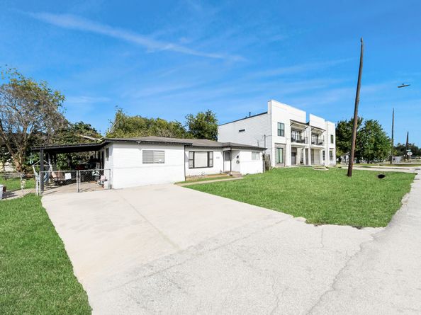 3329 Stassen Street, Houston TX 77051