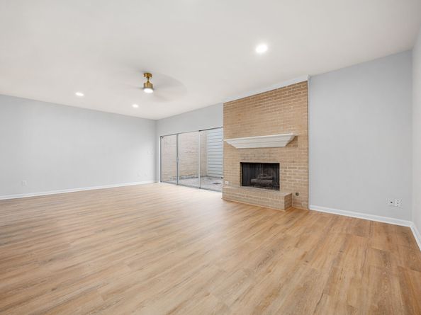 1746 S Gessner Road, Houston TX 77063