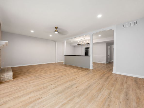 1746 S Gessner Road, Houston TX 77063