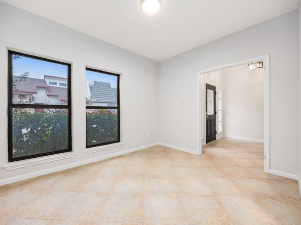 1746 S Gessner Road, Houston TX 77063