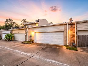 1746 S Gessner Road, Houston TX 77063