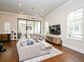 6054 Kansas Street, Houston TX 77007