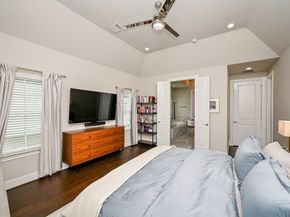 6054 Kansas Street, Houston TX 77007