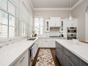 6054 Kansas Street, Houston TX 77007