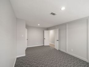 11422 Lakeside Place Drive, Houston TX 77077