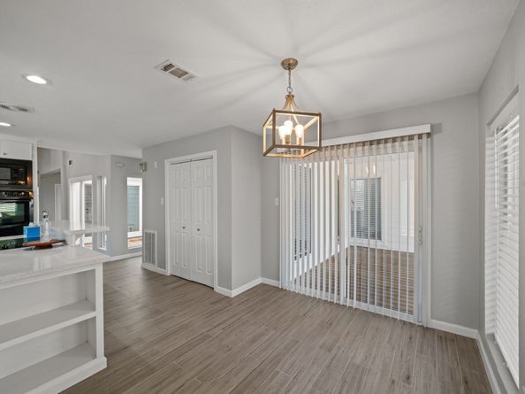 11422 Lakeside Place Drive, Houston TX 77077