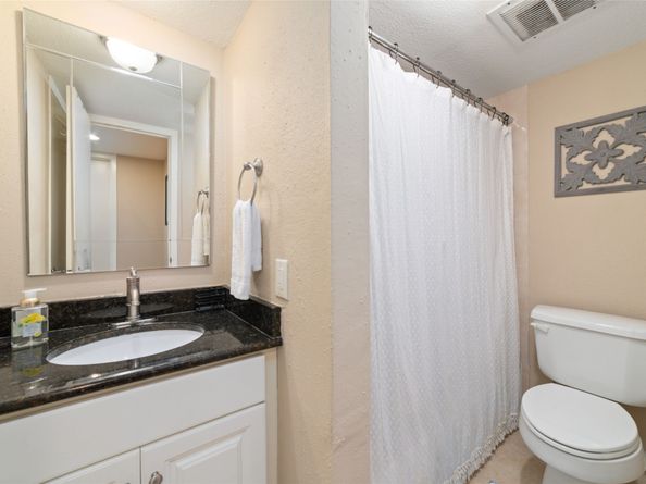 3131 Cummins 87, Houston TX 77027