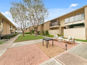 3131 Cummins 87, Houston TX 77027