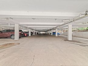 3131 Cummins 87, Houston TX 77027