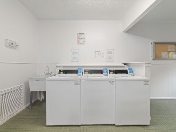 3131 Cummins 87, Houston TX 77027