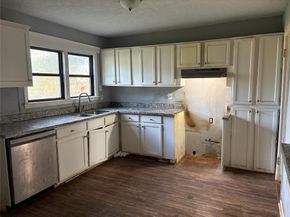 5225 Longmeadow Street, Houston TX 77033