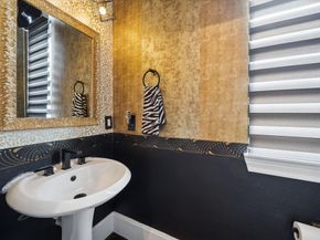 5820 Darling Street, Houston TX 77007