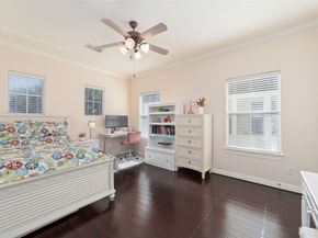 1126 Gardencrest Lane, Houston TX 77077