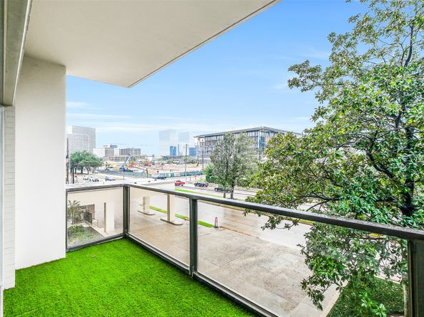 2929 Buffalo Speedway A204, Houston TX 77098