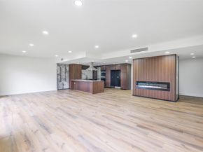 2929 Buffalo Speedway A204, Houston TX 77098