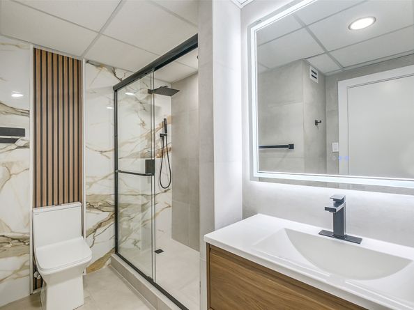 2929 Buffalo Speedway A204, Houston TX 77098