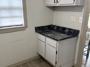 64 Neyland Street, Houston TX 77022