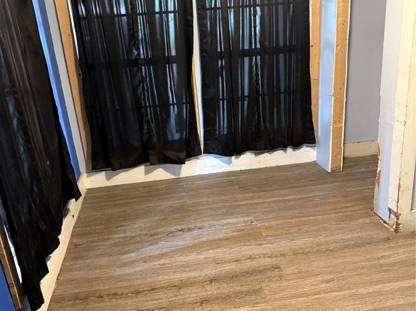 64 Neyland Street, Houston TX 77022