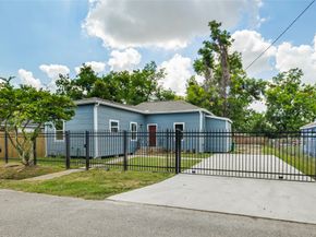 7415 Dyer Street, Houston TX 77088