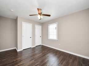 5202 Pensdale Street, Houston TX 77033