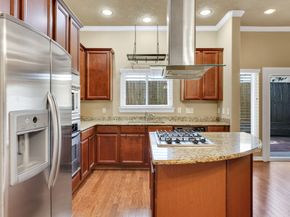 1162 Hempstead Villa Lane, Houston TX 77008