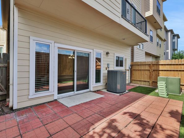 1162 Hempstead Villa Lane, Houston TX 77008